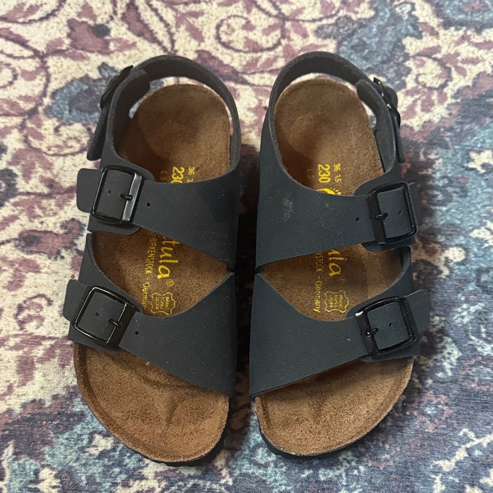 Birkenstock women’s Sandals with Buckles